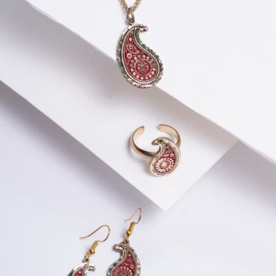 طلاروس طرح بته ترمه قرمز