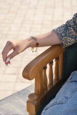 دستبند طلاروس رنگ قرمز